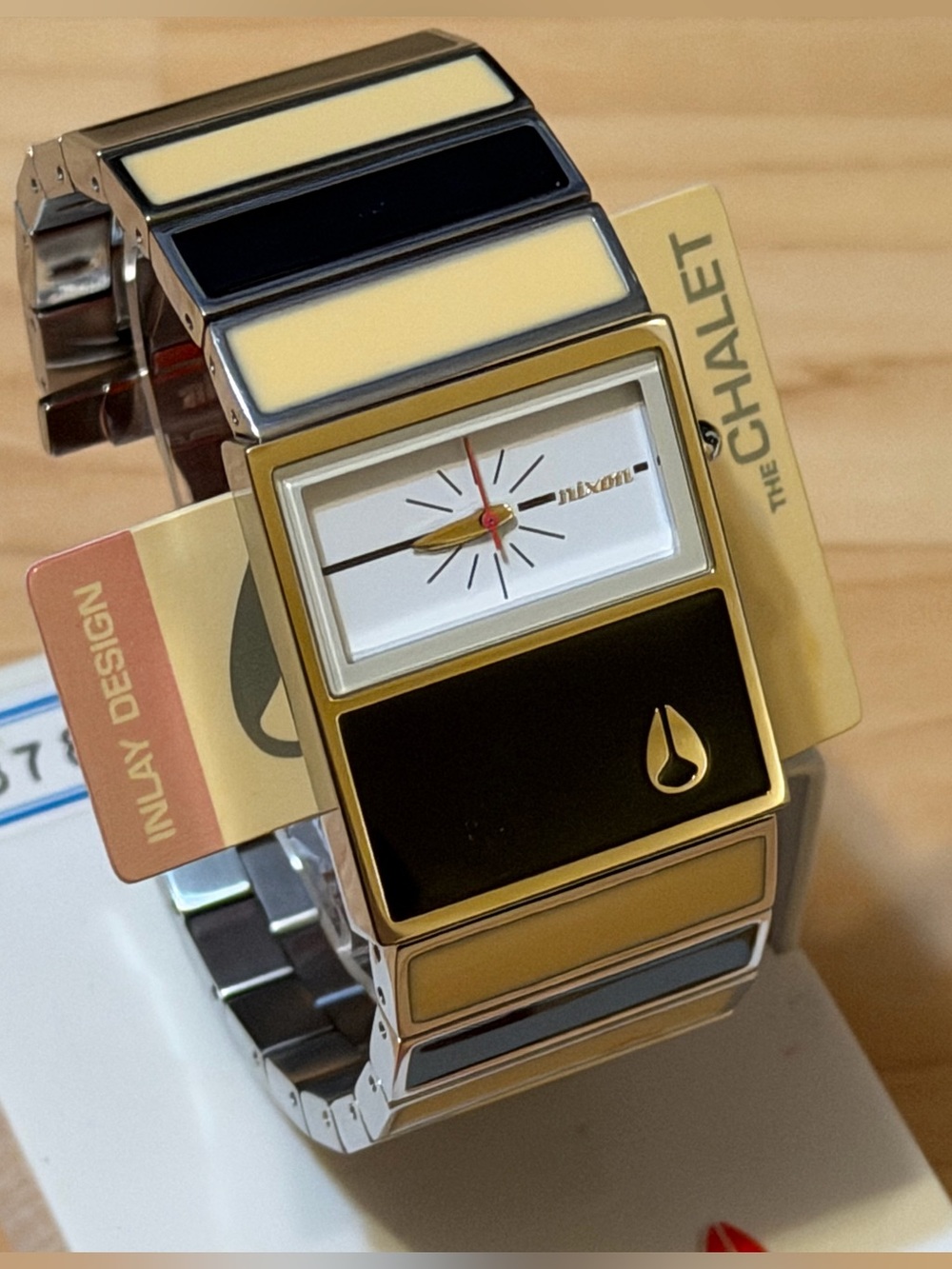Nixon The Chalet “Max and Relax” Analog Black & Beige Women’s Surf Watch RUNS - Picture 5 of 9